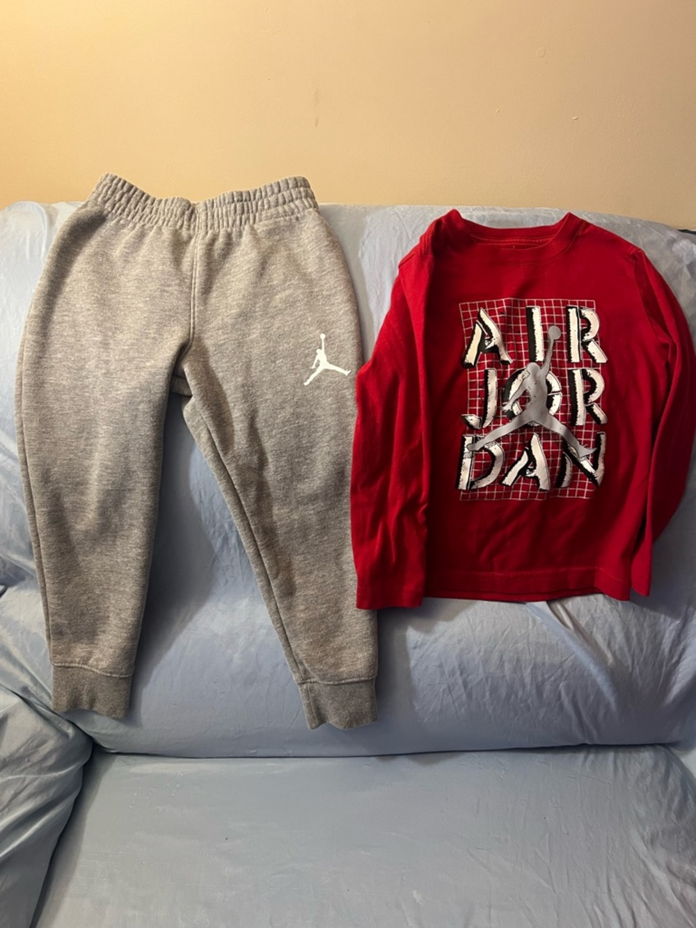 Jordan Kids Gray Sweatpant Joggers with Red Jumpman Shirt